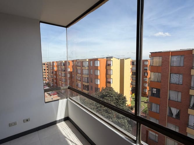 Apartamento de 3 alcobas en venta en Modelia, Bogotá, 64 m² · foto 20 de 24