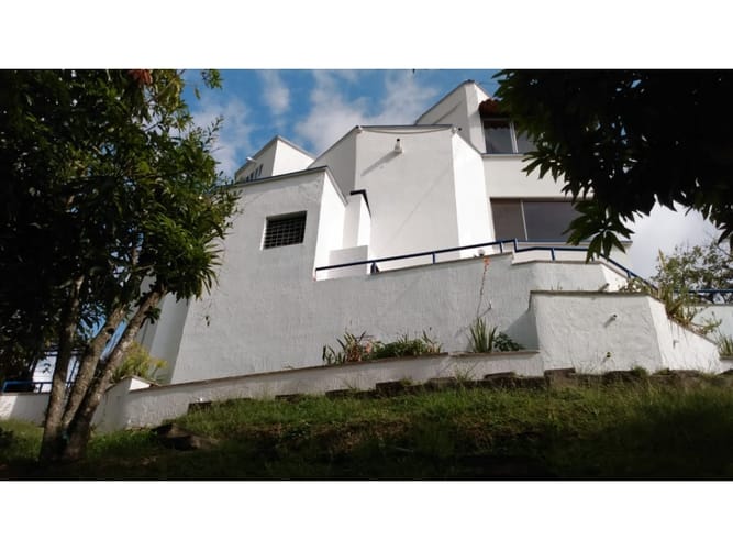 Casa de 3 alcobas en venta en Casiano, Floridablanca, 240 m² · foto 3 de 20