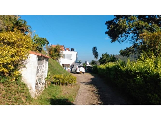 Casa de 3 alcobas en venta en Casiano, Floridablanca, 240 m² · foto 4 de 20