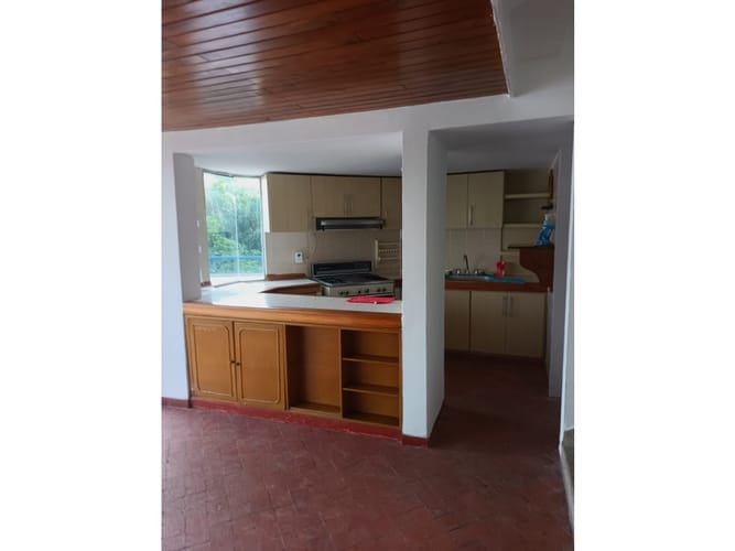 Casa de 3 alcobas en venta en Casiano, Floridablanca, 240 m² · foto 11 de 20