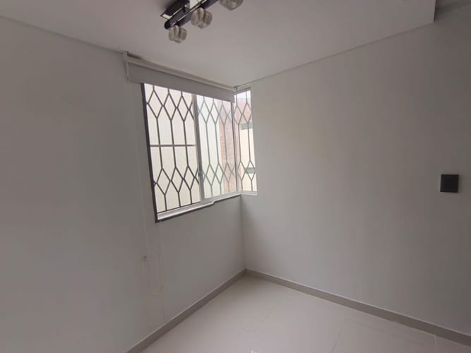 Apartamento de 4 alcobas en arriendo en Pasoancho, Cali, 55 m² · foto 22 de 24