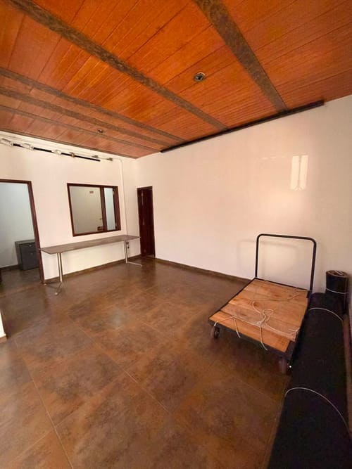 Casa de 4 alcobas en arriendo en San Cipriano, Bogotá, 548 m² · foto 9 de 22