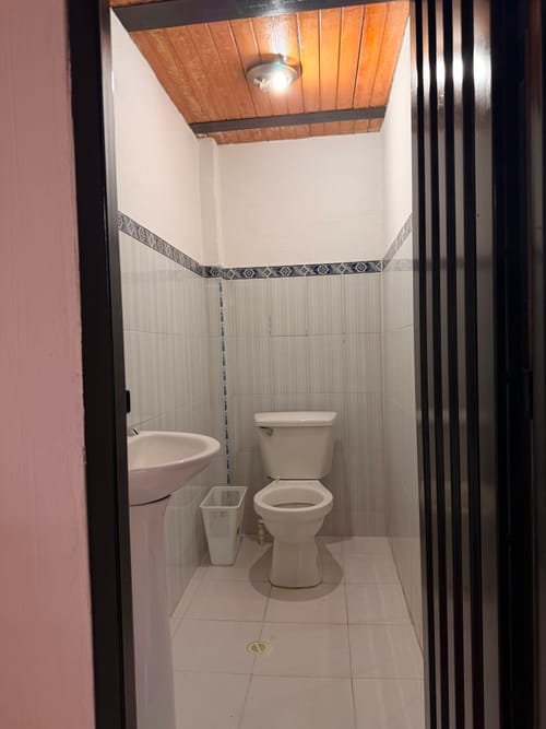Casa de 4 alcobas en arriendo en San Cipriano, Bogotá, 548 m² · foto 18 de 22