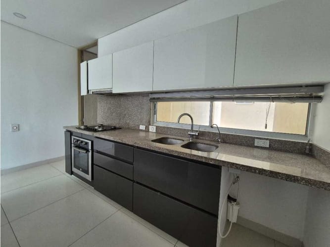 Apartamento de 3 alcobas en venta en Buenavista, Barranquilla, 157 m² · foto 3 de 24