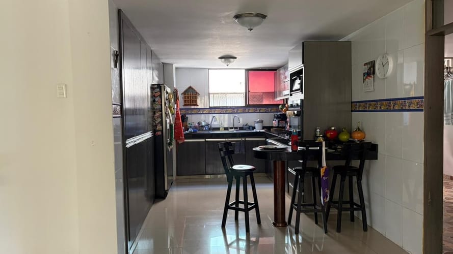 Apartamento de 3 alcobas en venta en Los Alpes, Barranquilla, 195 m² · foto 3 de 23