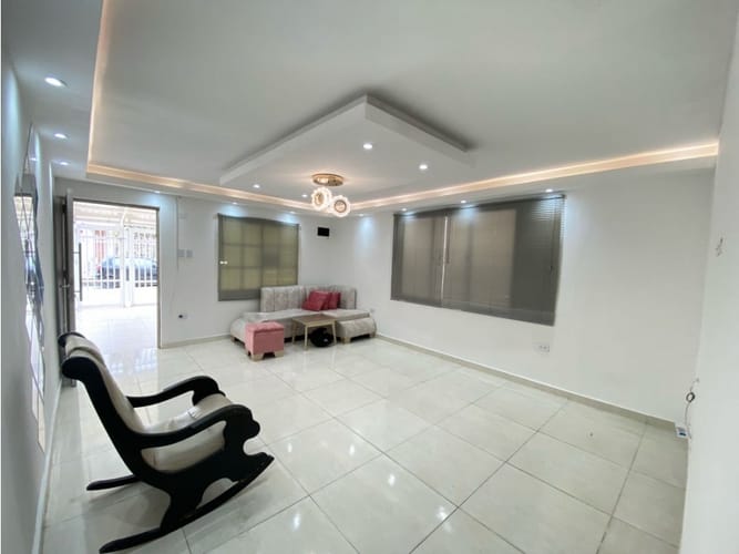 Casa de 3 alcobas en venta en San Felipe, Barranquilla, 150 m² · foto 2 de 12
