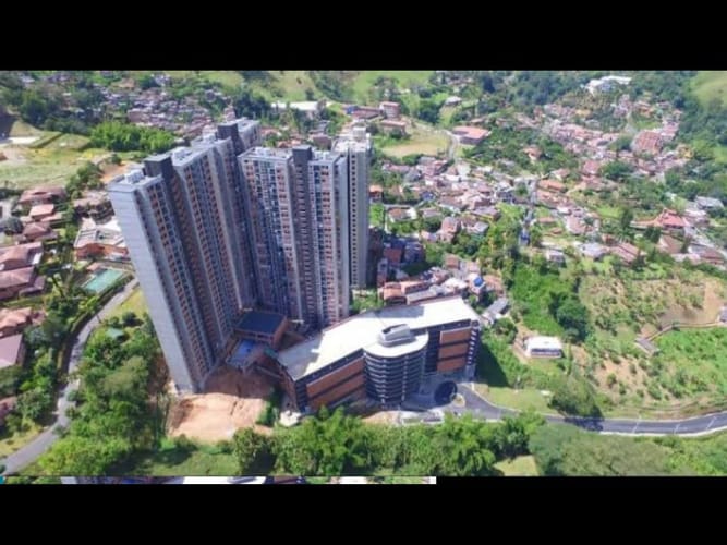 Lote en venta en Loma De La Doctora, Sabaneta, 100 m² · foto 2 de 6