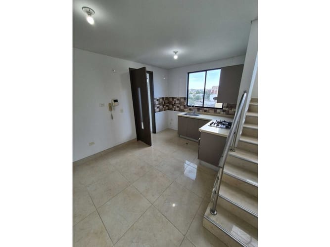 Apartamento de 3 alcobas en venta en Los Alpes, Barranquilla, 105 m² · foto 3 de 24