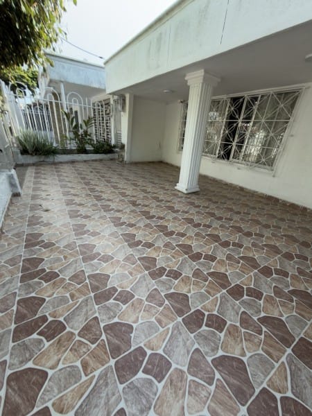 Casa de 5 alcobas en venta en Las Terrazas, Barranquilla, 300 m² · foto 2 de 14