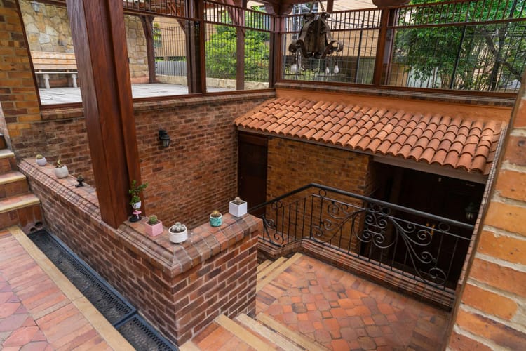 Casa de 3 alcobas en venta en El Refugio, Bogotá, 940 m² · foto 2 de 24