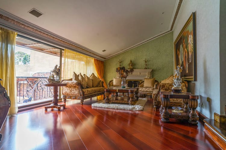 Casa de 3 alcobas en venta en El Refugio, Bogotá, 940 m² · foto 4 de 24