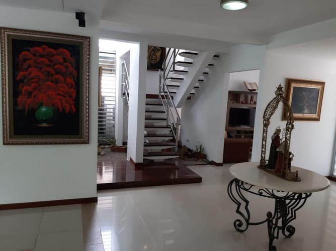 Casa de 4 alcobas en venta en Pance, Cali, 250 m² · foto 3 de 23