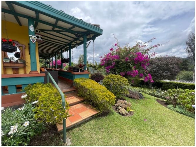 Finca en venta en Santa Elena, Medellín, 200 m² · foto 4 de 18