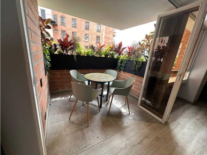 Apartamento de 3 alcobas en venta en La Tomatera, Medellín, 130 m² · foto 5 de 12