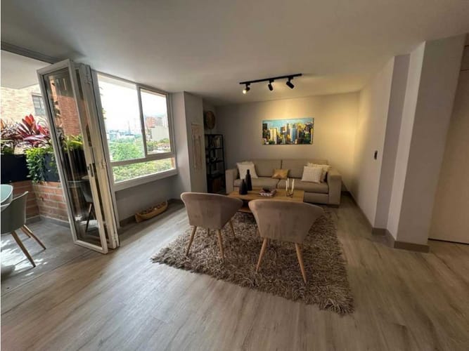 Apartamento de 3 alcobas en venta en La Tomatera, Medellín, 130 m² · foto 9 de 12