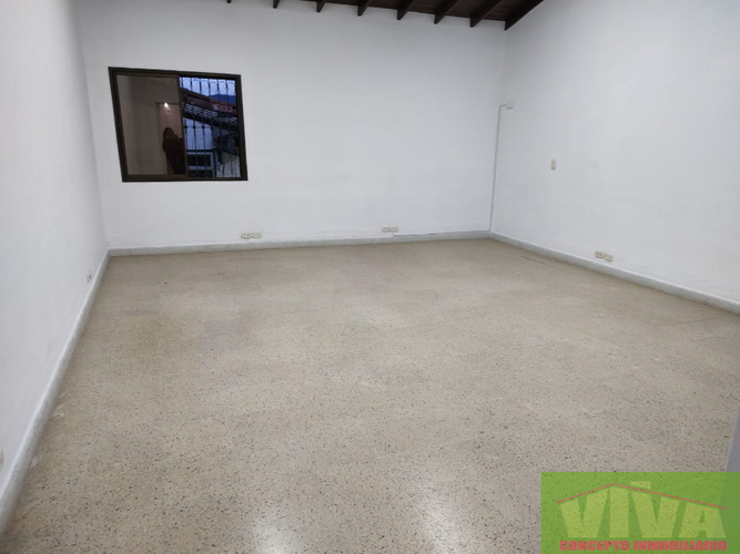 Local en venta en La Ceja, 39 m² · foto 2 de 6