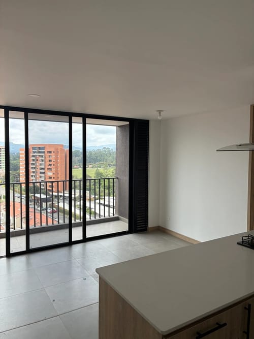 Apartamento de 3 alcobas en venta en Rionegro, 71 m² · foto 3 de 16