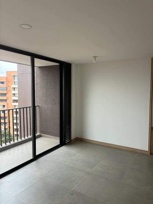 Apartamento de 3 alcobas en venta en Rionegro, 71 m² · foto 4 de 16