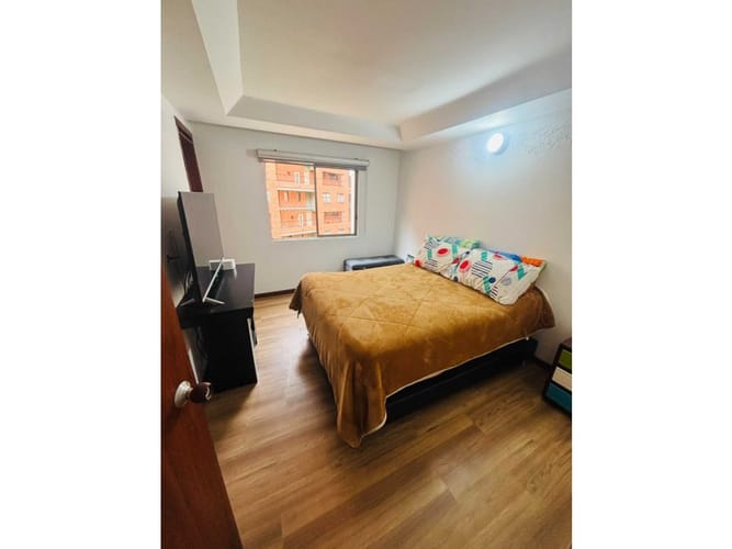 Apartamento de 4 alcobas en venta en Ciudad Salitre Oriental, Bogotá, 98 m² · foto 5 de 9
