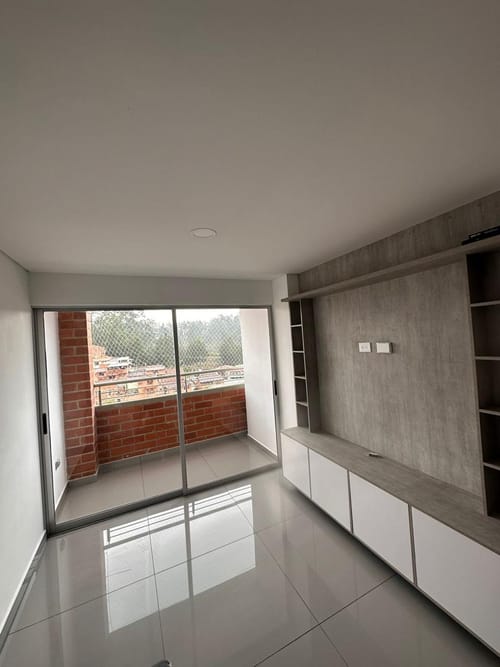 Apartamento de 3 alcobas en venta en El Porvenir, Rionegro, 72 m² · foto 3 de 11