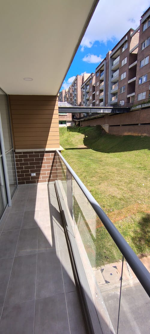 Apartamento de 3 alcobas en venta en San Nicolas, La Ceja, 80 m² · foto 3 de 19