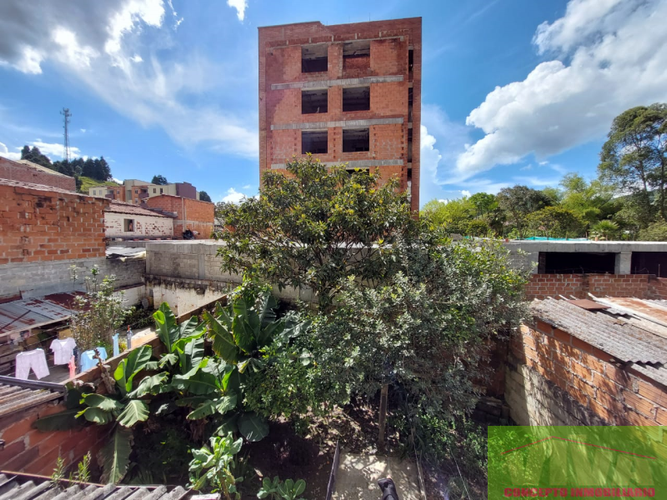 Casa de 8 alcobas en venta en Guarne, 198 m² · foto 6 de 20