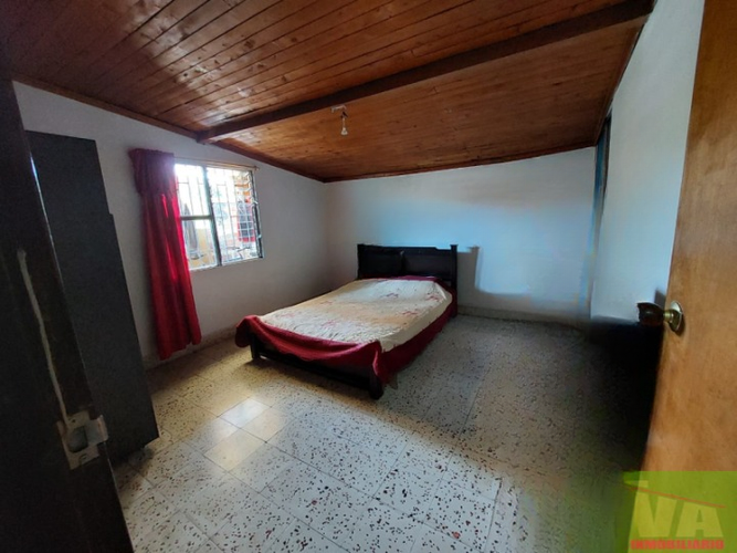 Casa de 8 alcobas en venta en Guarne, 198 m² · foto 15 de 20