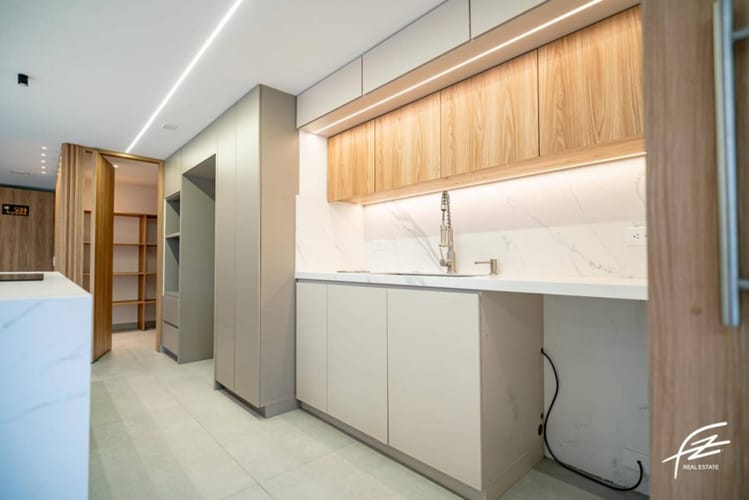 Apartamento de 4 alcobas en venta en El Poblado, Medellín, 110 m² · foto 4 de 24