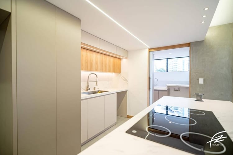Apartamento de 4 alcobas en venta en El Poblado, Medellín, 110 m² · foto 6 de 24