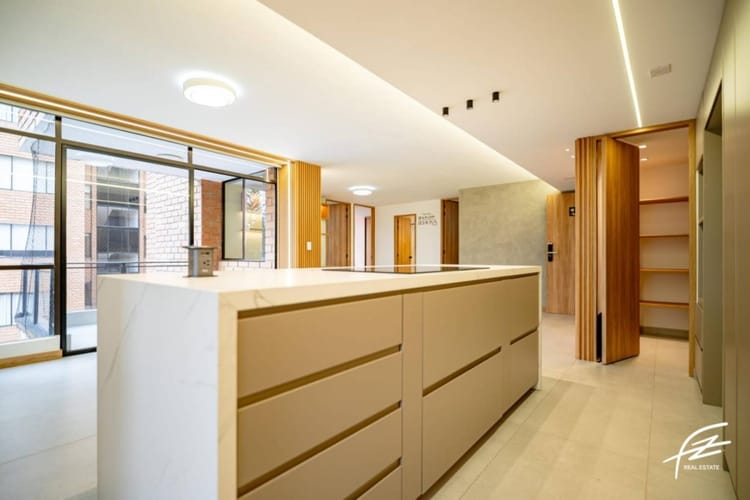 Apartamento de 4 alcobas en venta en El Poblado, Medellín, 110 m² · foto 7 de 24