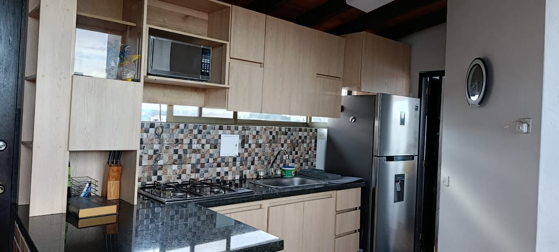 Apartamento de 1 alcoba en venta en Rionegro, 52 m² · foto 2 de 9