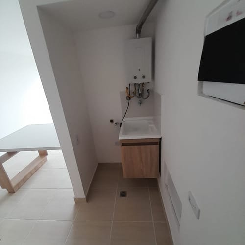 Apartamento de 2 alcobas en venta en El Porvenir, Rionegro, 48 m² · foto 4 de 11