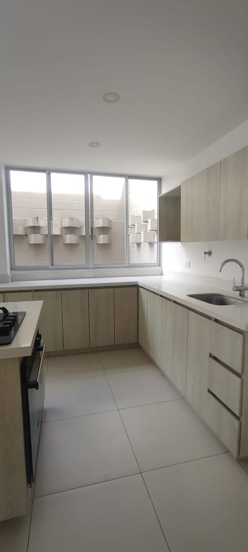 Casa de 3 alcobas en venta en El Porvenir, Rionegro, 176 m² · foto 2 de 16