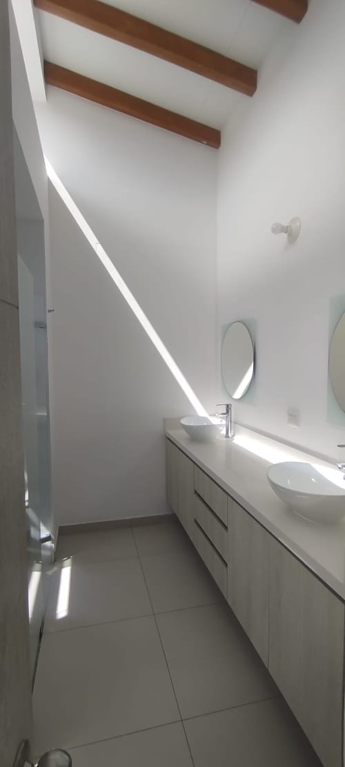 Casa de 3 alcobas en venta en El Porvenir, Rionegro, 176 m² · foto 13 de 16