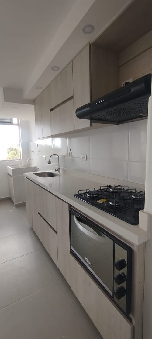 Apartamento de 2 alcobas en venta en El Porvenir, Rionegro, 52 m² · foto 2 de 15