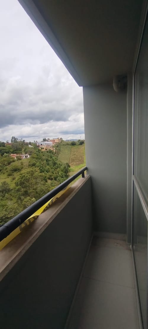 Apartamento de 2 alcobas en venta en El Porvenir, Rionegro, 52 m² · foto 3 de 15
