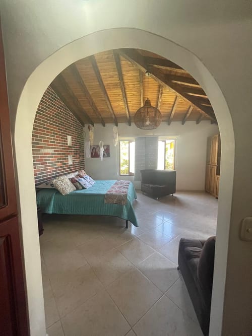Casa de 5 alcobas en venta en La Ceja, 380 m² · foto 4 de 8