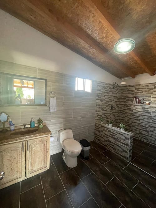Casa de 5 alcobas en venta en La Ceja, 380 m² · foto 7 de 8