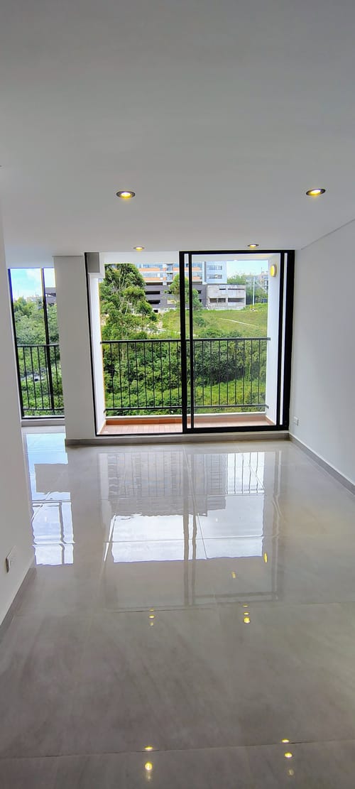 Apartamento de 2 alcobas en venta en El Porvenir, Rionegro, 53 m² · foto 2 de 16
