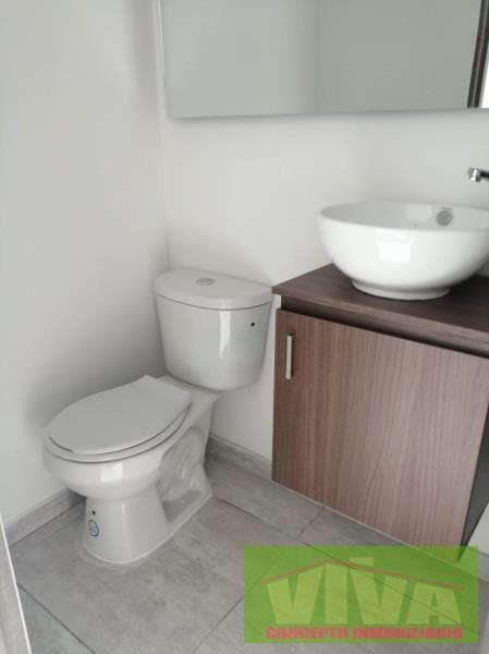 Local en venta en El Porvenir, Rionegro, 32 m² · foto 3 de 6