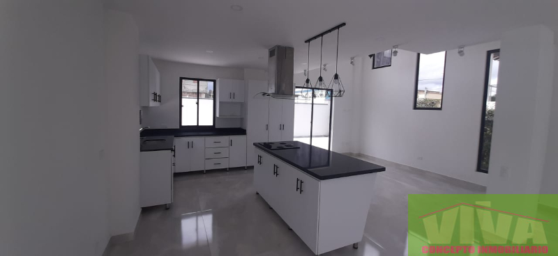 Casa de 4 alcobas en venta en El Porvenir, Rionegro, 240 m² · foto 7 de 14