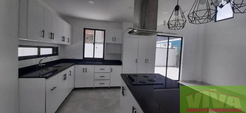 Casa de 4 alcobas en venta en El Porvenir, Rionegro, 240 m² · foto 8 de 14