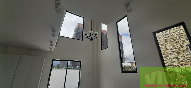 Casa de 4 alcobas en venta en El Porvenir, Rionegro, 240 m² · foto 10 de 14