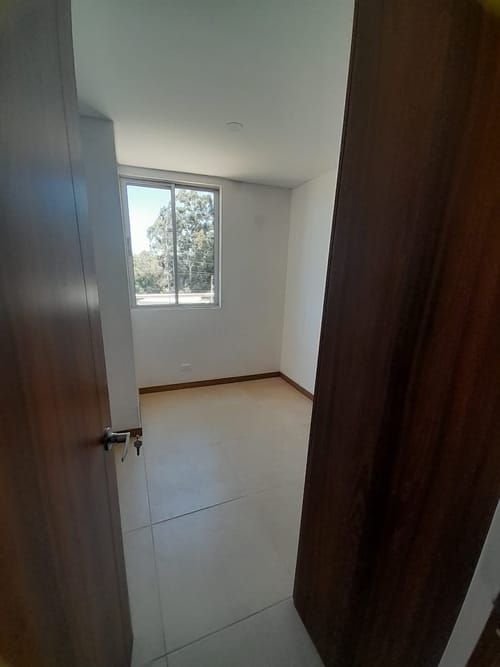 Apartamento de 3 alcobas en venta en El Porvenir, Rionegro, 69 m² · foto 5 de 19