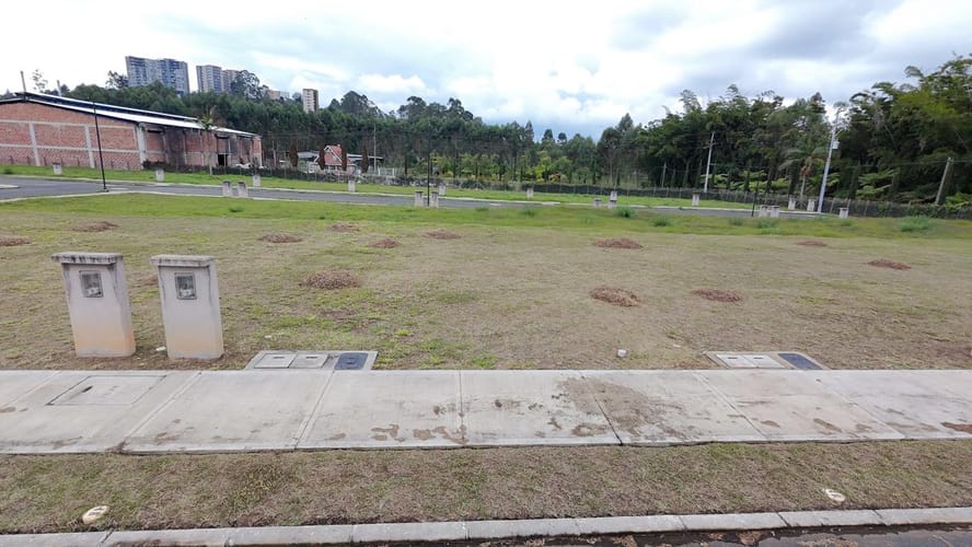 Lote en venta en La Industrial, Marinilla, 90 m² · foto 3 de 6