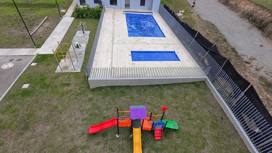 Lote en venta en La Industrial, Marinilla, 90 m² · foto 4 de 6