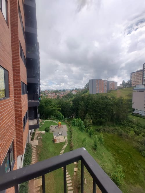 Apartamento de 3 alcobas en venta en El Porvenir, Rionegro, 53 m² · foto 3 de 11