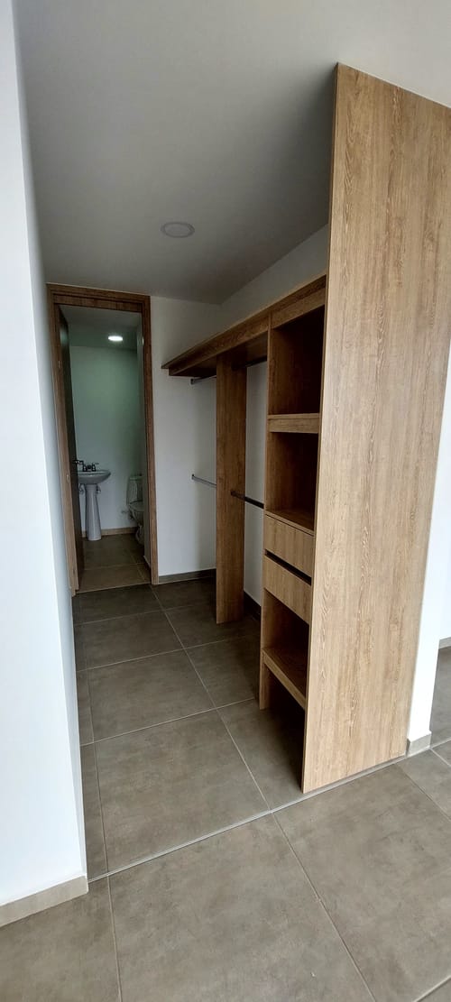 Apartamento de 1 alcoba en venta en La Industrial, Marinilla, 45 m² · foto 8 de 9