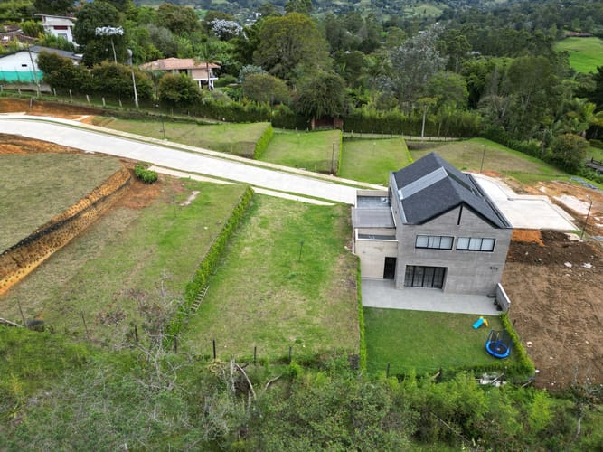 Lote en venta en Cabeceras De Llanogrande, Rionegro, 296 m² · foto 8 de 8