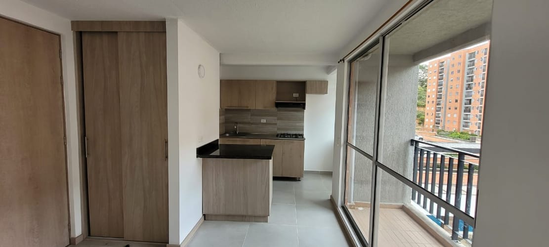 Apartamento de 2 alcobas en venta en El Porvenir, Rionegro, 58 m² · foto 2 de 15